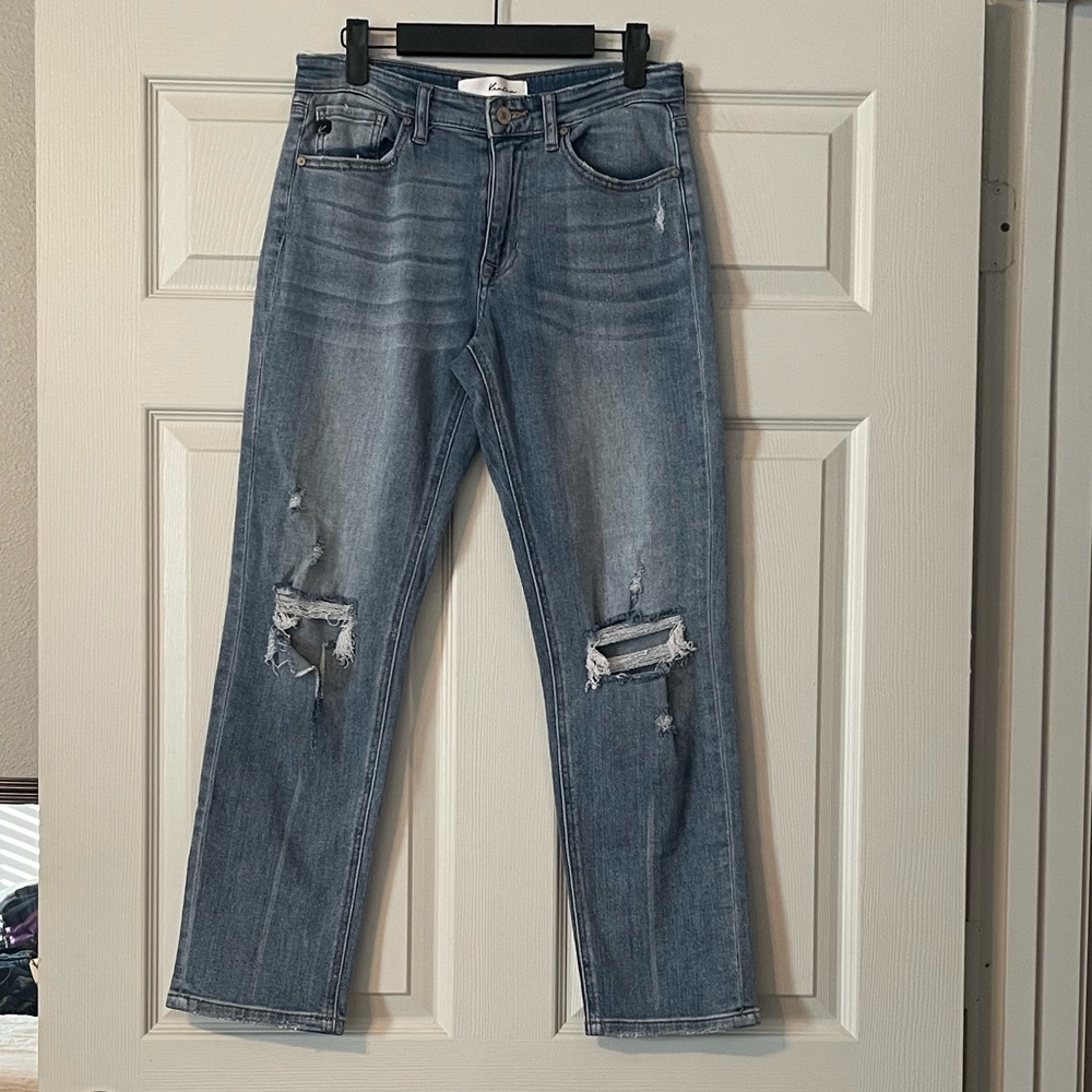 KanCan • Women’s Distressed Cropped Straight Jeans. Size 25